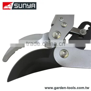 Best Telescopic Ratchet Lopping Shear thumbnail-2