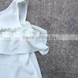 Women Flower Trimming Light Yellow T-shirt Factory Closeouts thumbnail-2