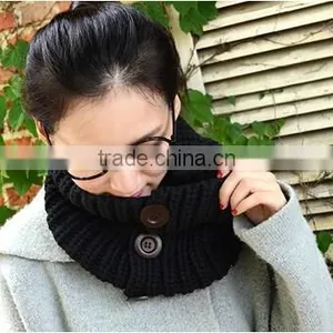 Wholesale Fashion Popular Button Lady Knitted Scarf thumbnail-4