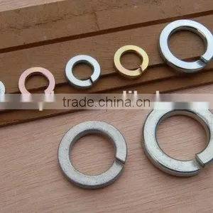 M2.3X4.3X0.7 Black Znic Plating Spring Steel Washer thumbnail-4