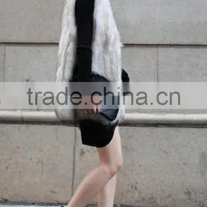 YR205 Europe Hot Selling Winter Real Raccoon Fur Vest/Dyed Hand Knitted Fur Vest thumbnail-3