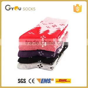 Women's Christmas Snowflake Sparring Jacquard Pattern Fleece Wool Knitting Socks thumbnail-3
