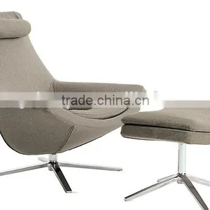 Comfortable Contemporary Lounge Chair thumbnail-1