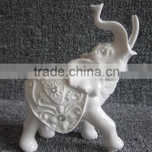 Ceramic Elephant Decoration thumbnail-1