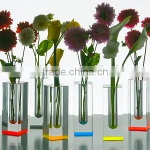 Modern Design Lovely Shape Home Decoration Clear Acrylic Flower Vase thumbnail-6