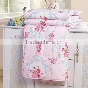 Luxury Colorful Silk Summer Stitching Quilt/Bedding for Sale thumbnail-1