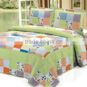 Cotton Colorful Green and Orange Flower Printed American Patchwork Quilts Handmade Cotton Patchwork Quilts thumbnail-1