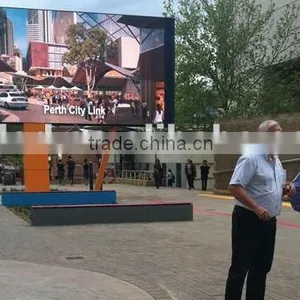 Giant LED Screen Live Public Screenings thumbnail-1