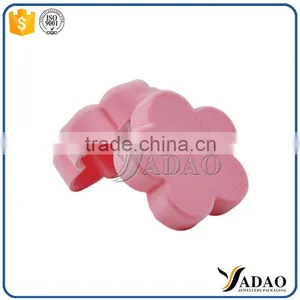 Direct Factory Flocking Velvet Gift Packaging Flower Shape Ring Box Jewelry thumbnail-6