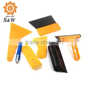 Window Cleaning Scraper thumbnail-2