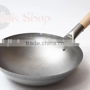 Chinese Wooden Handle Carbon Steel Wok thumbnail-1
