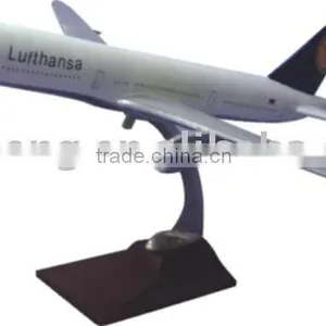 High Quality Polyresin Model Airplane for Home Decor thumbnail-1