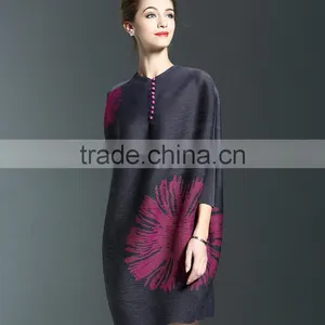 Creative Design Ladies Big Size Batwing Sleeve Pleated Dress With Buttons thumbnail-3