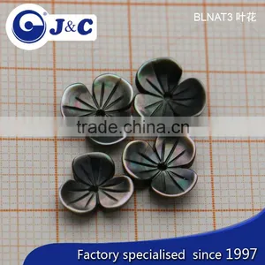 Carved Customized Natural Sea Shell Flower Shape,mother of Pearl Decoration Buttons thumbnail-2