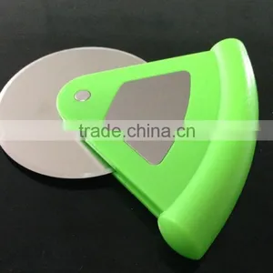 Plastic Pizza Slicer Pizza Cutter Wholesale Pizza Wheel Slicer thumbnail-3