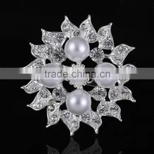 Polygon Rhinestone Flower Brooch Pins With Pearls,Pearl Beaded Bridal Brooch For Dresses thumbnail-1