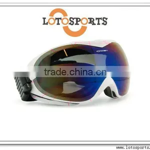 2012 New Inventions Fashionable Polarized Wholesale Ski Goggles thumbnail-1
