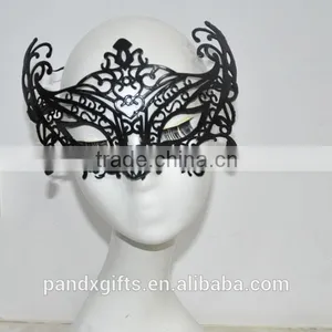 Venetian Gorgeous Decoration Plastic Half Face Mask thumbnail-1