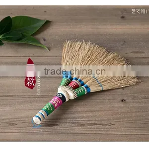 Small Handcraft Cleaning Corn Brush thumbnail-4
