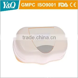 Makeup Remover Wet Wipes In Plastic Box thumbnail-3
