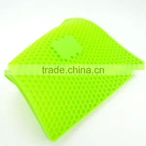 Eco-Friendly Square Silicone Cellular Place Mats thumbnail-5