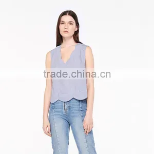 Striped Cotton Top With Wave Cut V-neck and Hem Sleeveless Shirt Tank Tops thumbnail-4