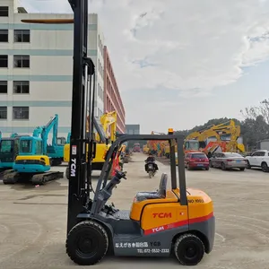 Original Imported TCM 3-ton Three Section Gantry Lifting 4.5 Meters Forklift for Sale at a Low Price thumbnail-1