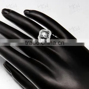 Fashionable Thailand Titanium Wedding Diamond Ring for Girls thumbnail-5