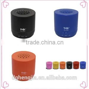 Fashion Colouful Wireless Portable Mini Speaker With fm Radio Built in Amplifier Usb Charge in Dongguan thumbnail-6