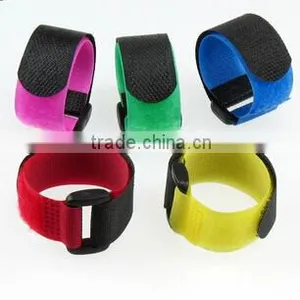 Reusable Nylon Hook Loop Strap Tie Down Wrap Cable Cord 2x20cm thumbnail-5