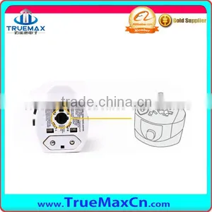 Wholesale Factory Price For Mobile Univesal Triangle Type Global Multi USB Charger thumbnail-6