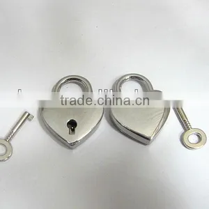 Decorative Pad Lock for Leather Bags thumbnail-1