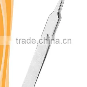 Eye Brow Tweezer thumbnail-1