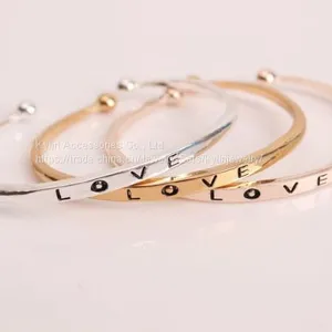 Fashion Jewelry Love Open Bangle thumbnail-3