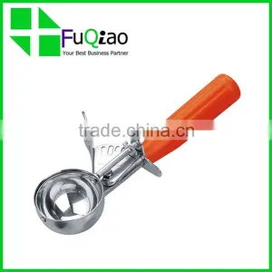 Most Popular Household Metal Engraved Ice Cream Scoop With Color Handle thumbnail-1