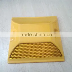 Plastic Road Studs thumbnail-1