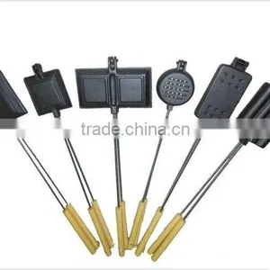 Cast Iron Camp Cooker Pie Iron Set thumbnail-1