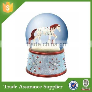 OEM Souvenir Resin Craft Glass Snowball Snow Globe thumbnail-1