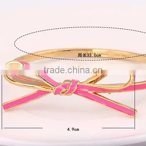 China Wholesale Bowknot Style High Quality Glow Bracelet thumbnail-5