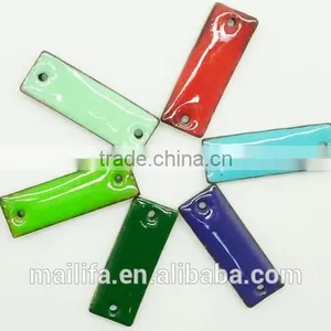 Fancy 2 Holes Square Oil Enameling Red, Blue, Purple, Green, Cyan Coconut Shell Button thumbnail-2