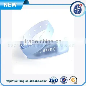 TOP Selling One-time Use / Disposable Rfid Wristband thumbnail-1