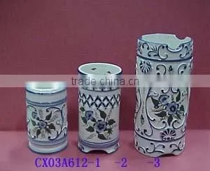 Porcelain Blue and White Pen Holder thumbnail-1