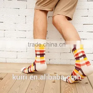 New Fashion Men's White and Black Socks Novelty Stripes Grid Short Sock Winter Autumn Men 100 Cotton In Tubes Socks thumbnail-6