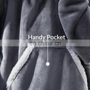 High Quality Convenient Polyester Material Lightweight Wearable Sherpa Blanket With Large Pocket thumbnail-6