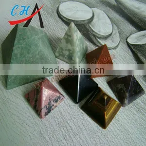 Wholesale Dealer Pyramid Paperweight thumbnail-1