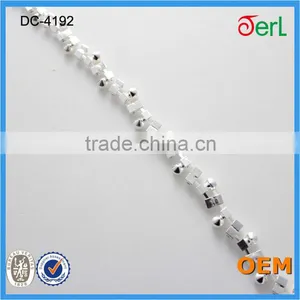 New Arrival! Glass Rhinestone Crystal Cup Chain With Pearl for Wholesale thumbnail-2