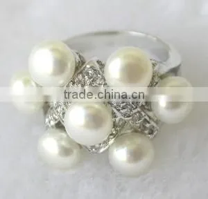 White Round Fashion Lady Tahitian Pearl Ring With Diamond thumbnail-1