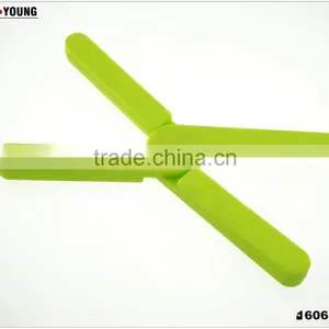 16063 Foldable Non-Stick Heat Resistant Silicone Mat , Silicone Baking Holder thumbnail-1