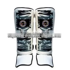 Hot Sale High Quality Shin Pad Made of Cowhide Leather thumbnail-1
