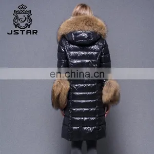 China Manufacturer Custom Fashion Style Warm Feather Inside Hood Down Jacket for Winters thumbnail-4